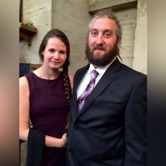 Meet your Posher, Steph - Picture 2 of 2